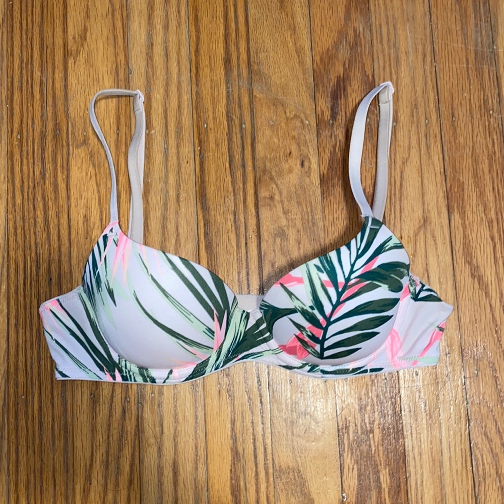 Pink VS Bra!